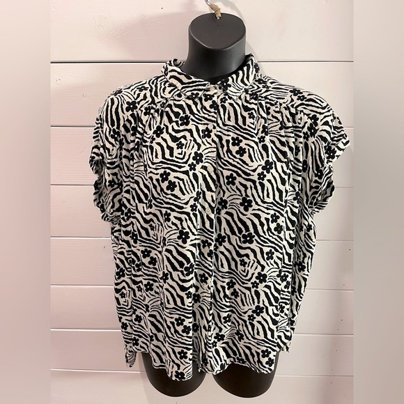 C BY ONE – Zebra & Floral Print Blouse – Approx. Size 2X - Picture 7 of 8
